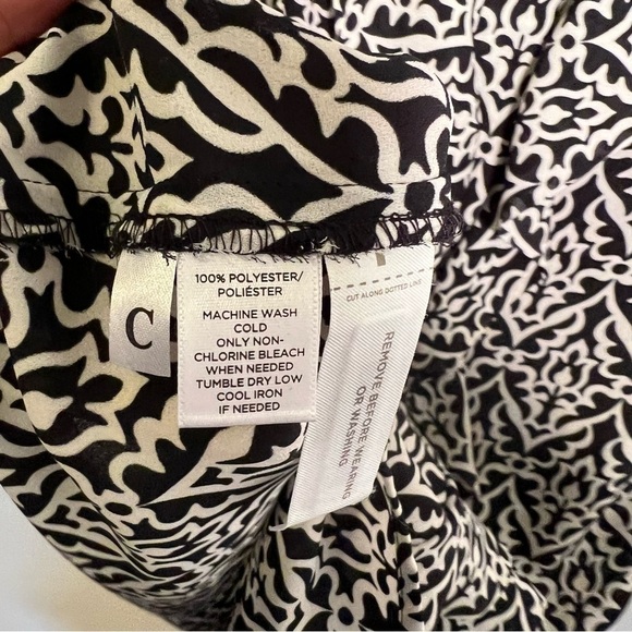 Loft Sleeveless Button Down Ruffle Blouse Black White Geo - Picture 12 of 12